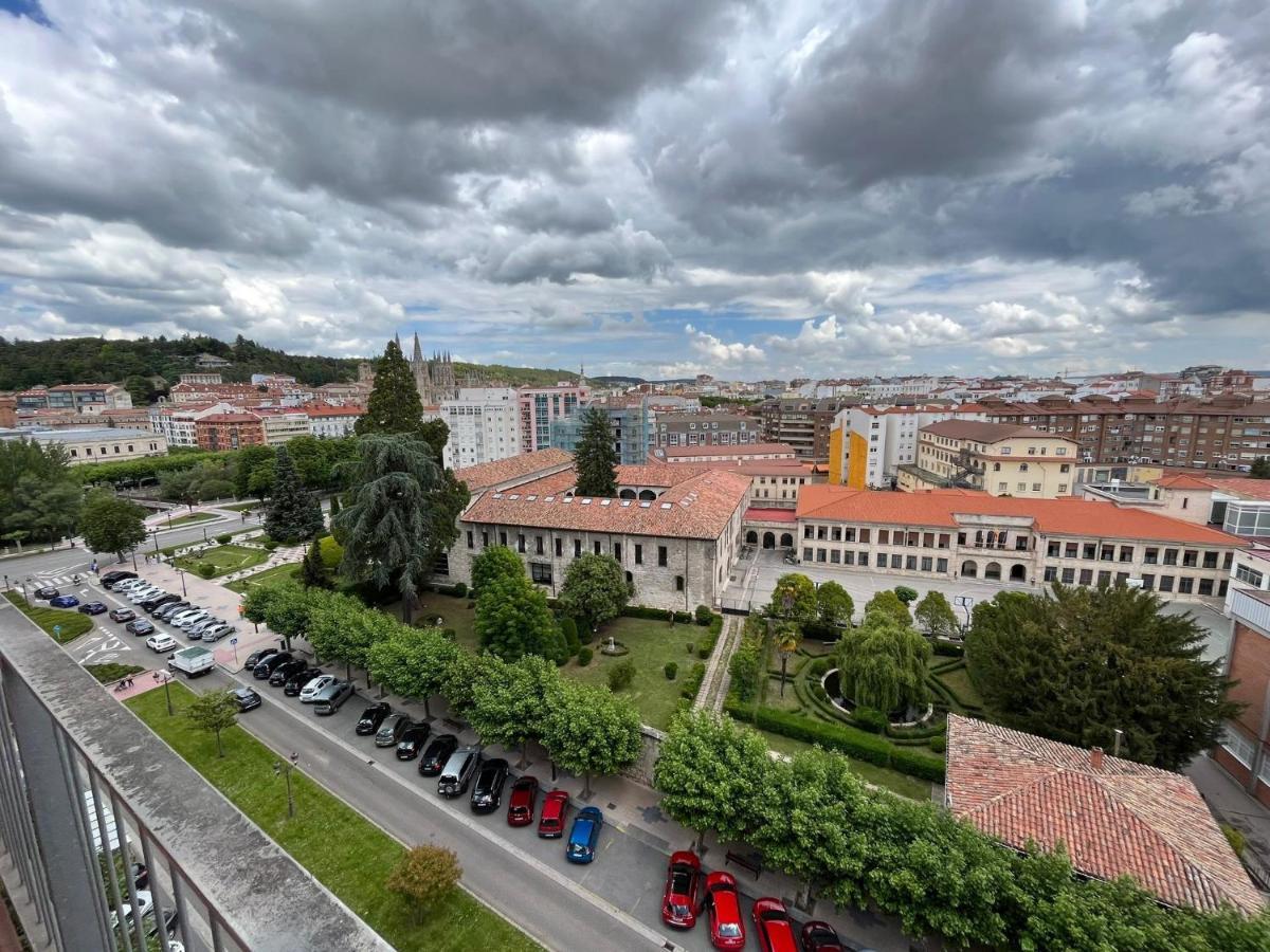 Atuaire Home Gran Apartamento Con Vistas A La Catedral De Burgos Luaran gambar